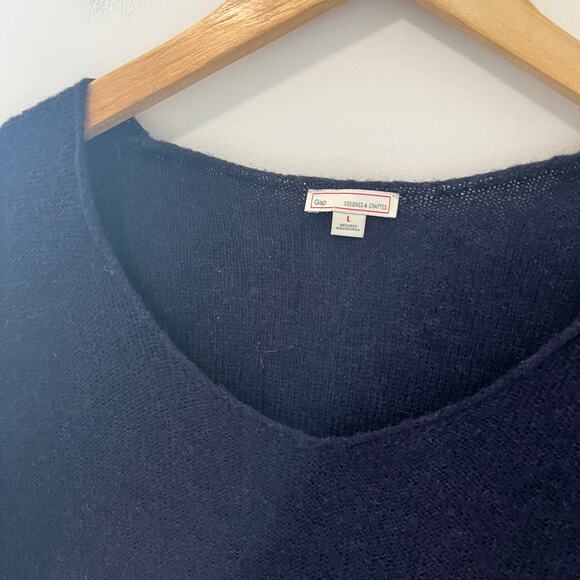 Gap Dark Blue Fuzzy Sweater Size Large - Picture 2 of 5